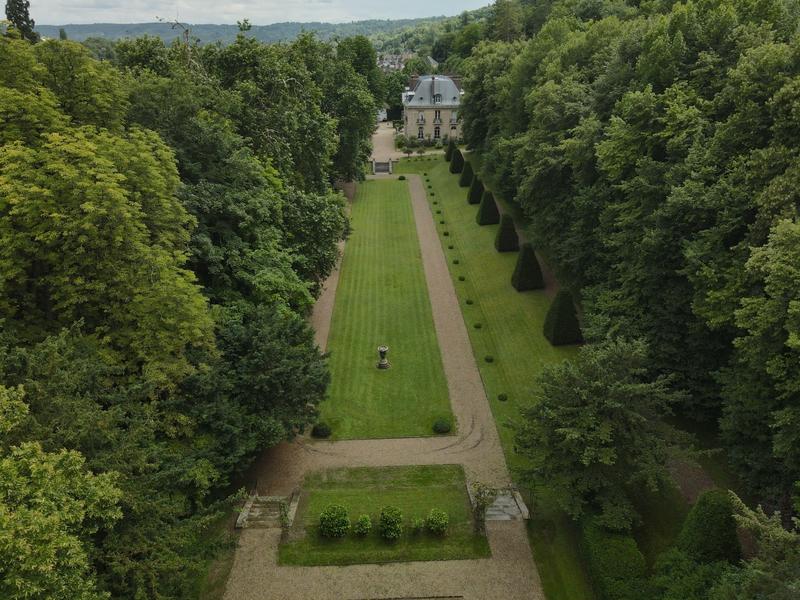 Manoir - 1 000 m² - 25 pièces