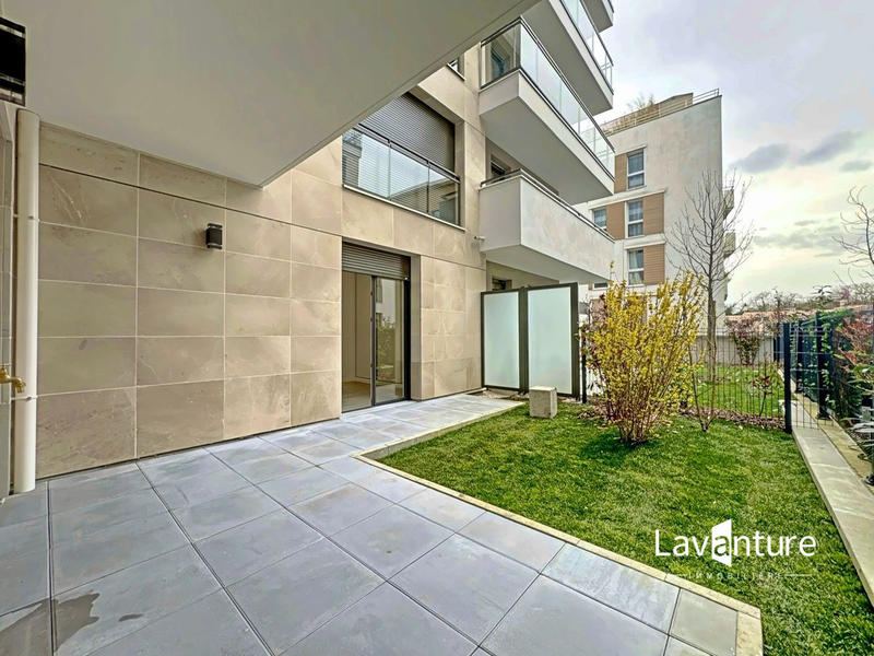 Appartement - 100 m² - 5 pièces