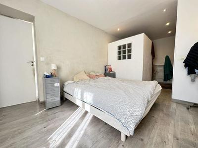 Maison - 200 m² - 10 pièces