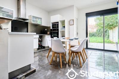 Chambre - 12 m² - 1 pièce