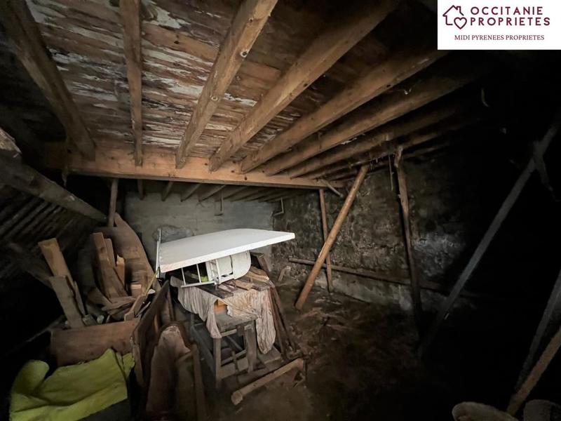 Maison - 300 m² - 4 pièces