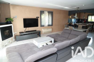 Maison - 99 m² - 4 pièces