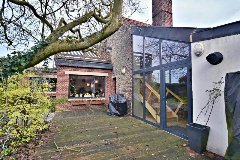 Maison - 240 m² - 7 pièces