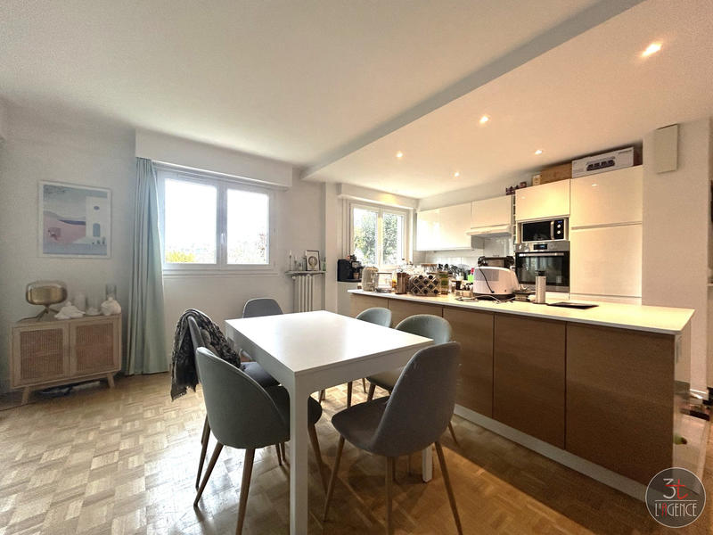 Appartement - 87 m² - 4 pièces