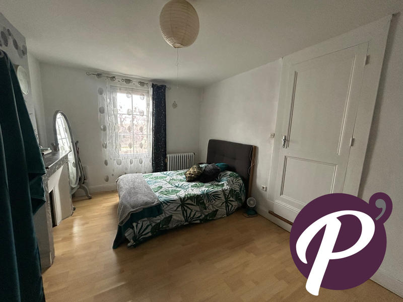 Maison traditionnelle - 145 m² - 6 pièces