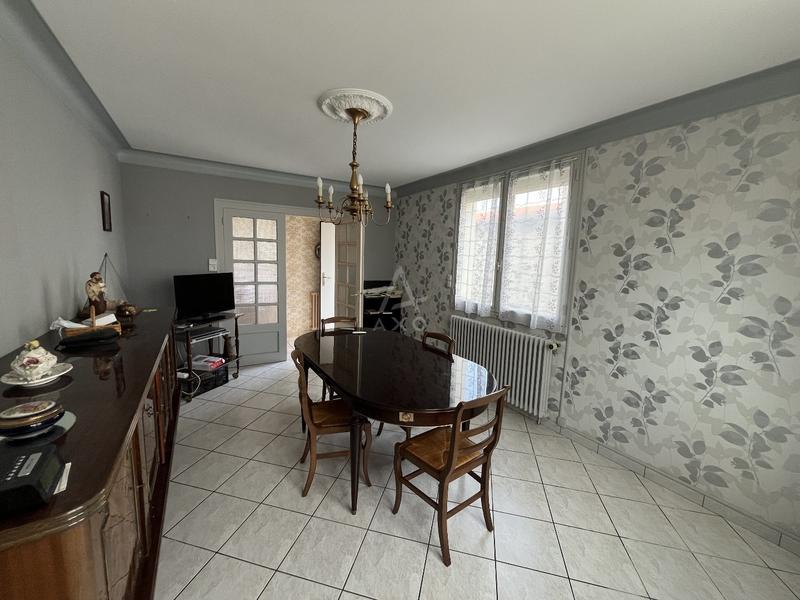 Maison - 195 m² - 7 pièces