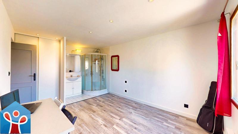 Maison - 92 m² - 4 pièces