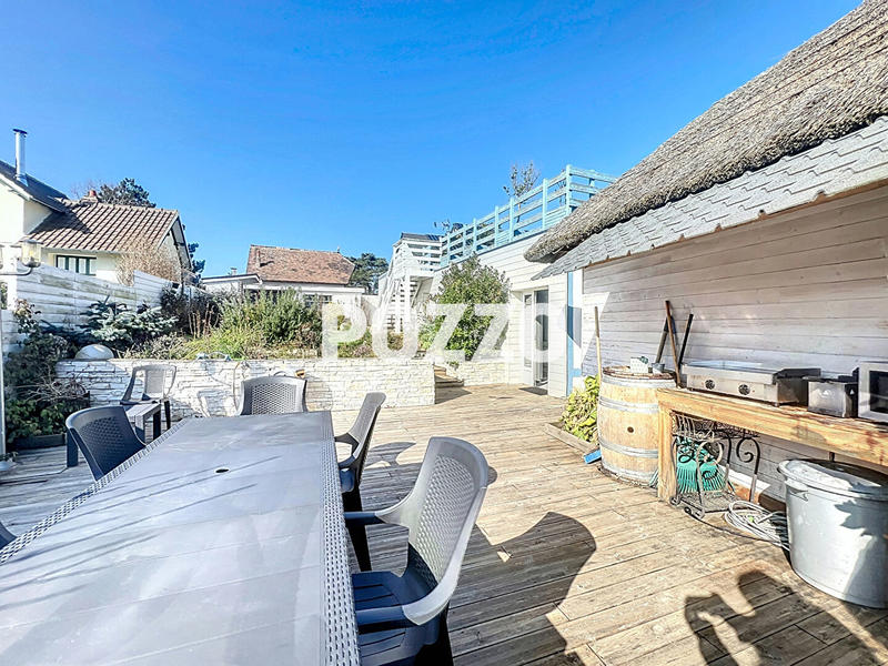 Maison - 195 m² - 8 pièces