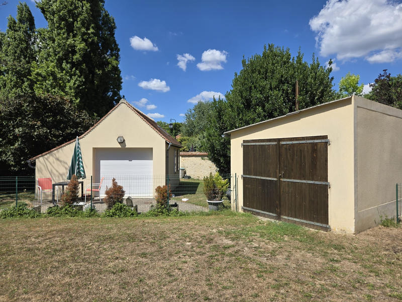 Maison - 230 m² - 9 pièces