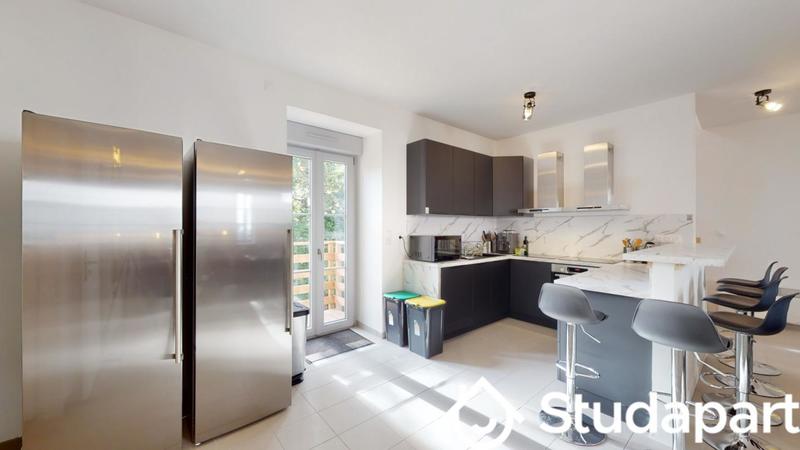 Chambre - 11 m² - 1 pièce