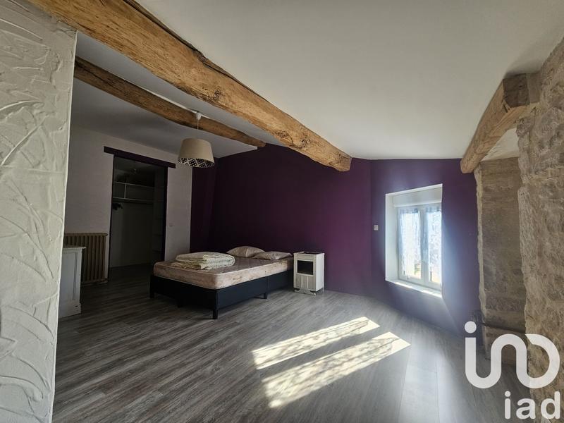 Maison - 210 m² - 6 pièces