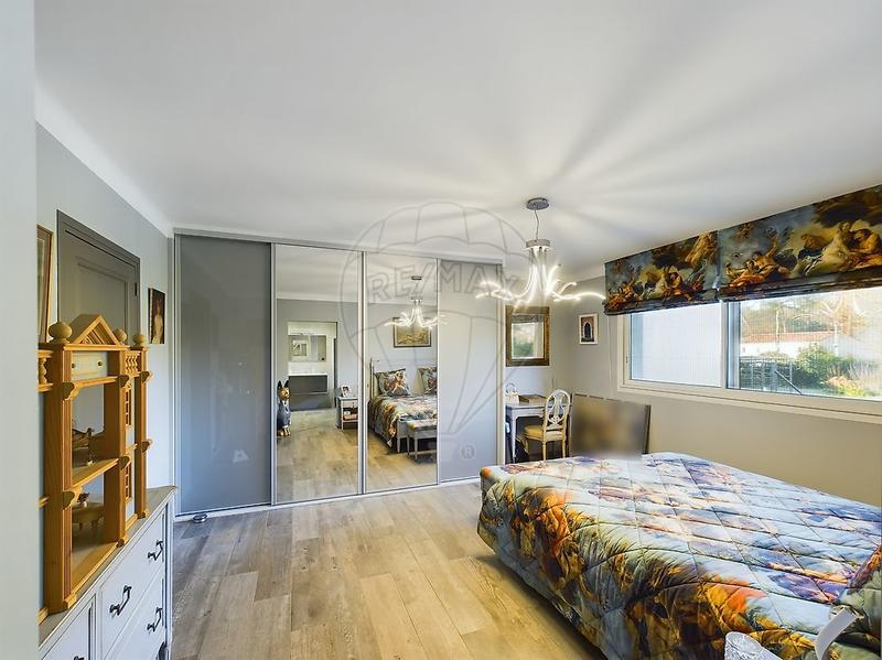 Propriété - 700 m² - 11 pièces