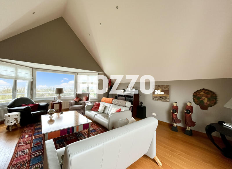 Maison - 186 m² - 6 pièces