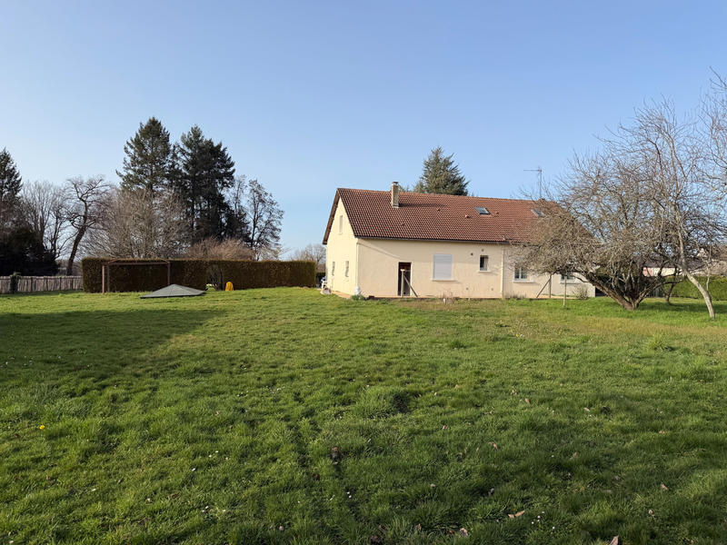 Maison - 143 m² - 7 pièces