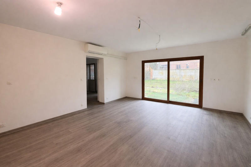 Maison - 313 m² - 14 pièces