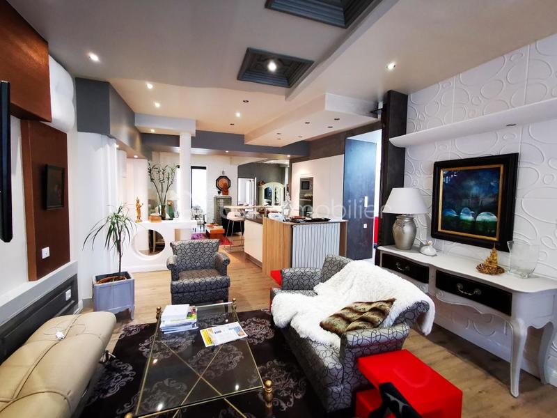 Immeuble - 345 m² - 13 pièces