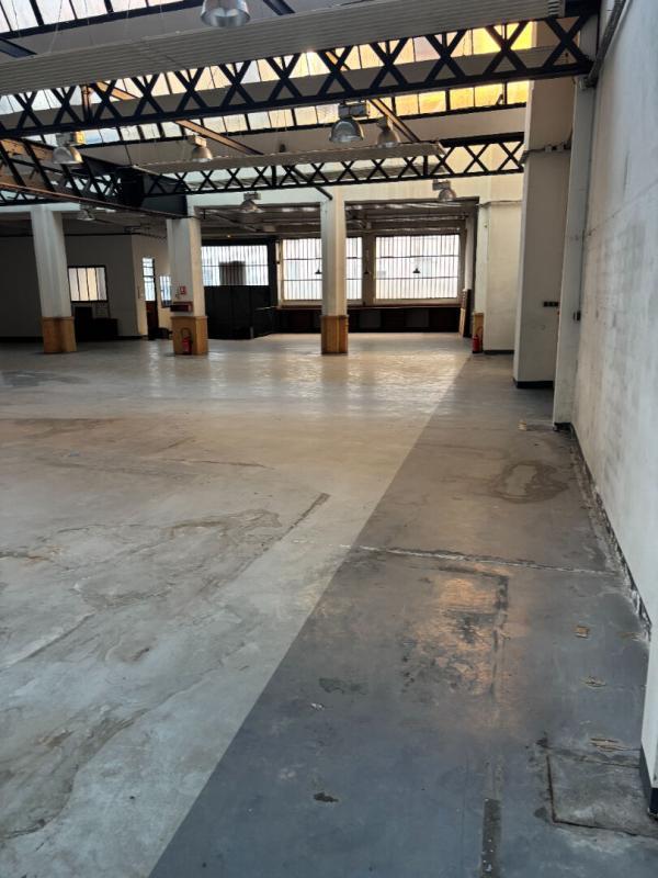 Local d'activité / Entrepôt - 485 m² - 3 pièces