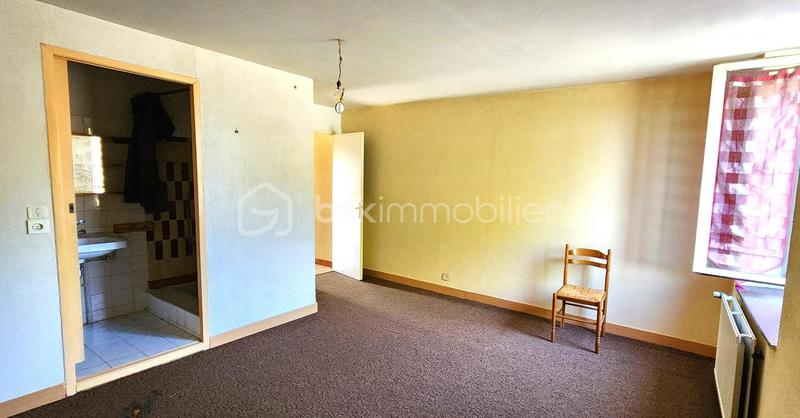 Maison - 211 m² - 7 pièces