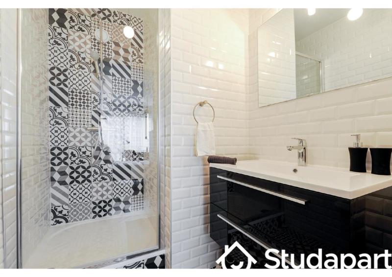 Chambre - 13 m² - 1 pièce