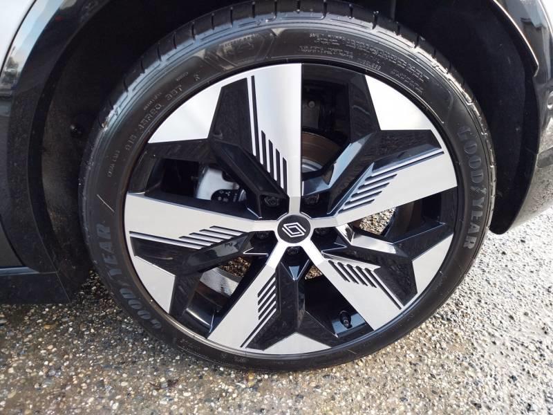 Renault Mégane E-Tech 220 ch autonomie confort Gsr2 Techno
