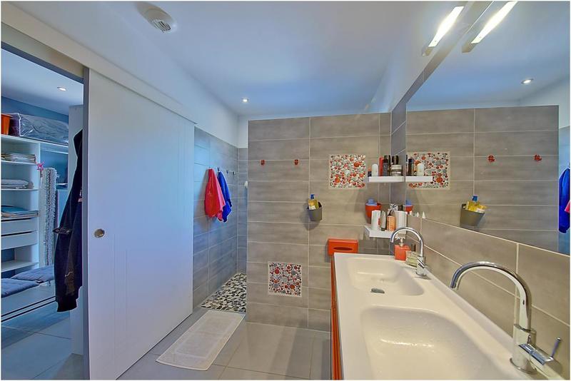 Maison d'architecte - 250 m² - 7 pièces