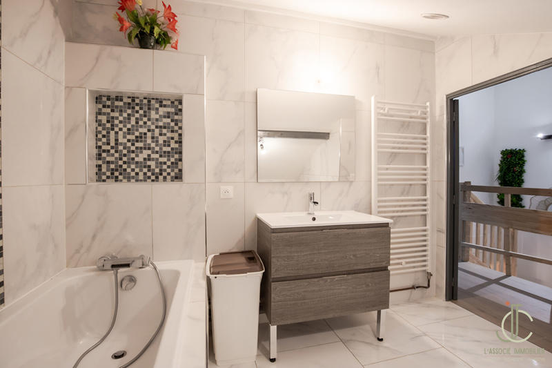 Maison - 112 m² - 6 pièces