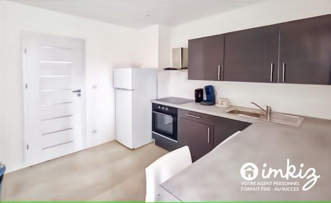 Maison - 250 m² - 9 pièces