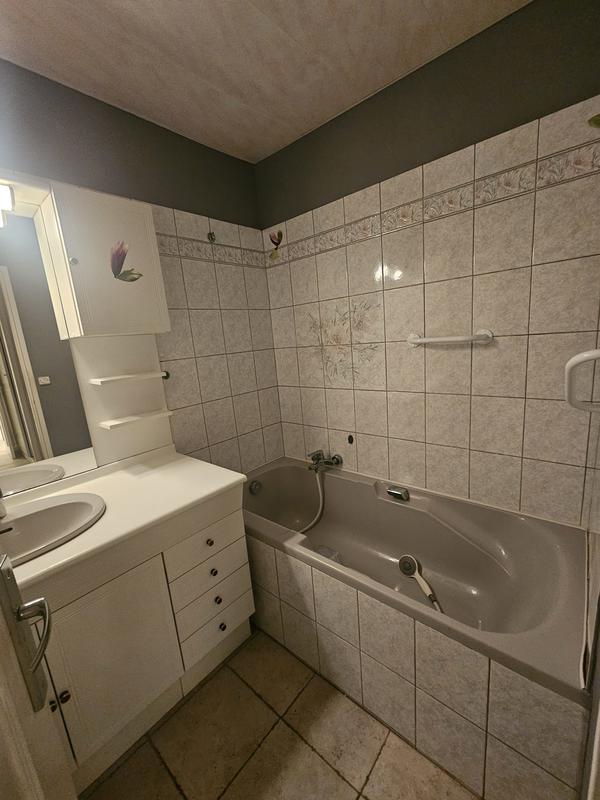 Appartement - 83 m² - 4 pièces