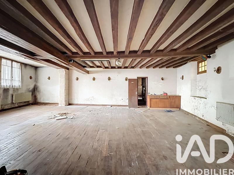 Maison - 304 m² - 9 pièces