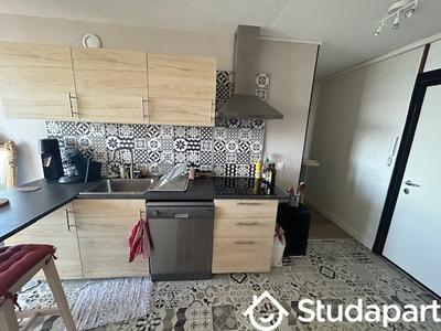 Chambre - 9 m² - 1 pièce