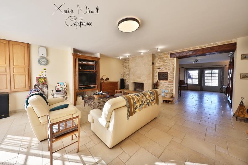 Maison - 275 m² - 6 pièces