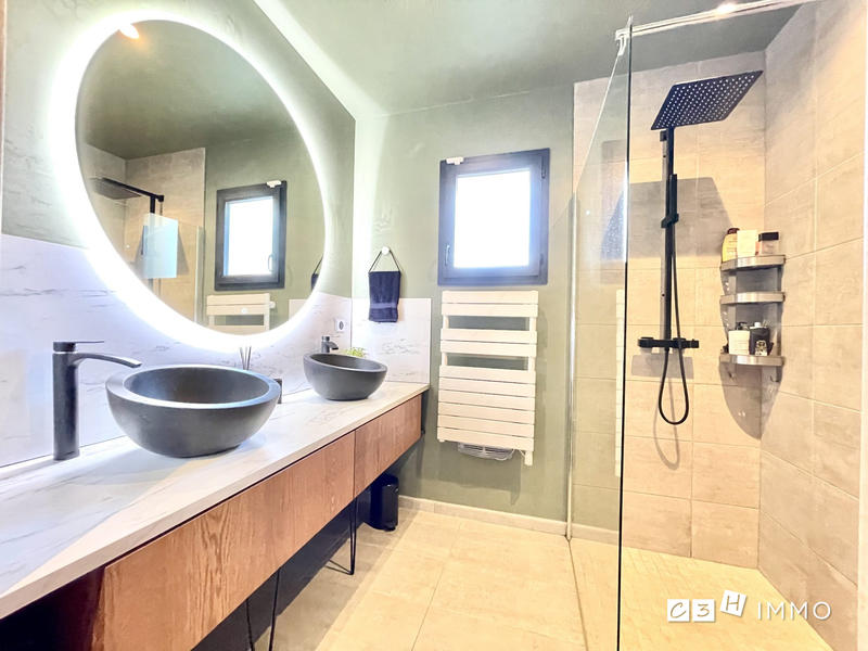 Maison - 154 m² - 5 pièces