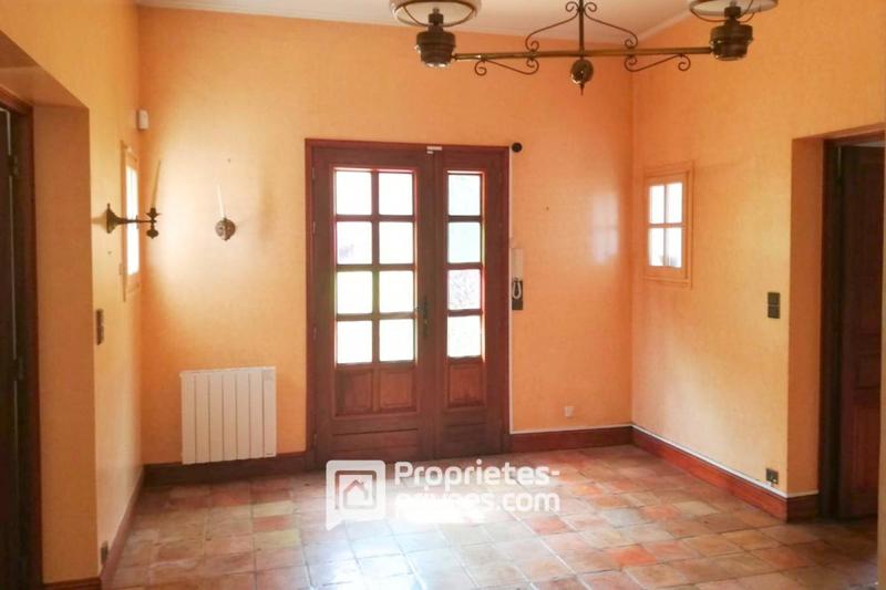 Maison - 252 m² - 8 pièces