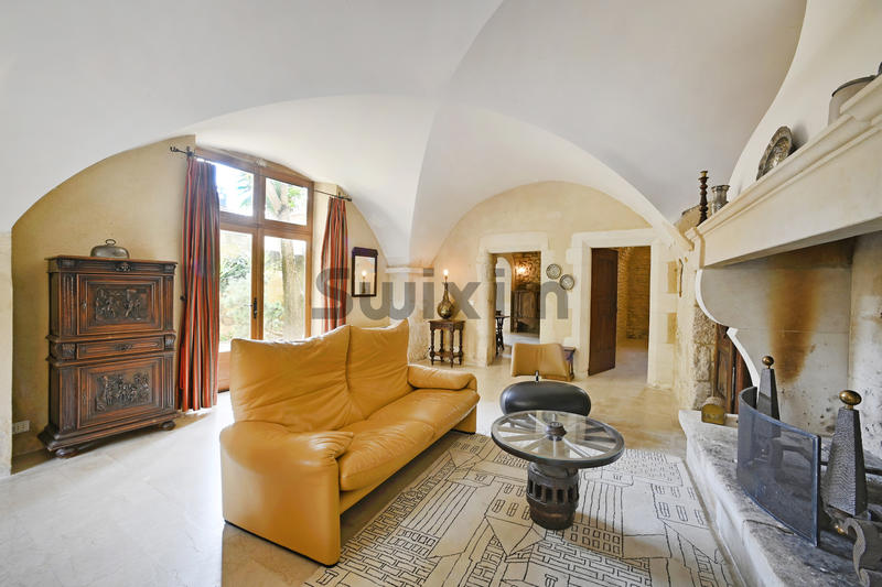 Maison de village - 280 m² - 7 pièces