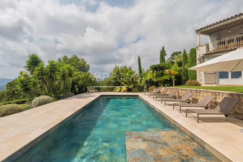 Villa - 319 m² - 7 pièces