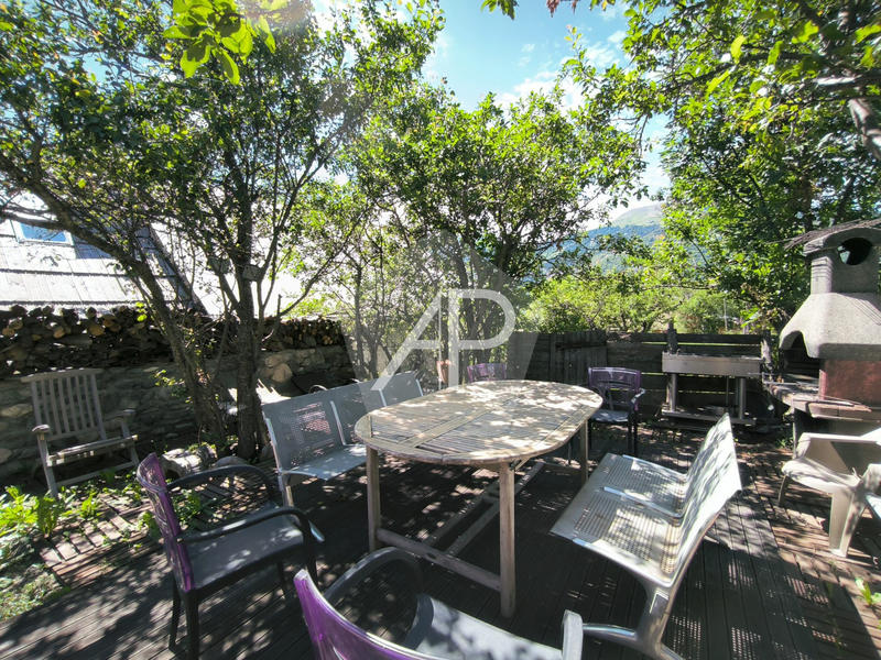 Maison ancienne - 348 m² - 12 pièces