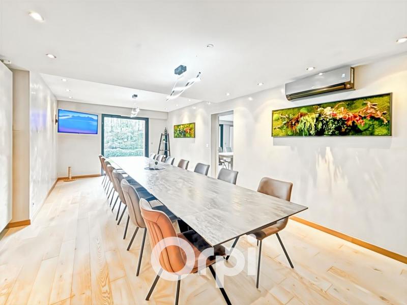 Villa - 544 m² - 8 pièces