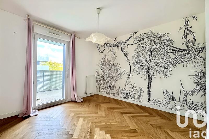 Appartement - 84 m² - 4 pièces