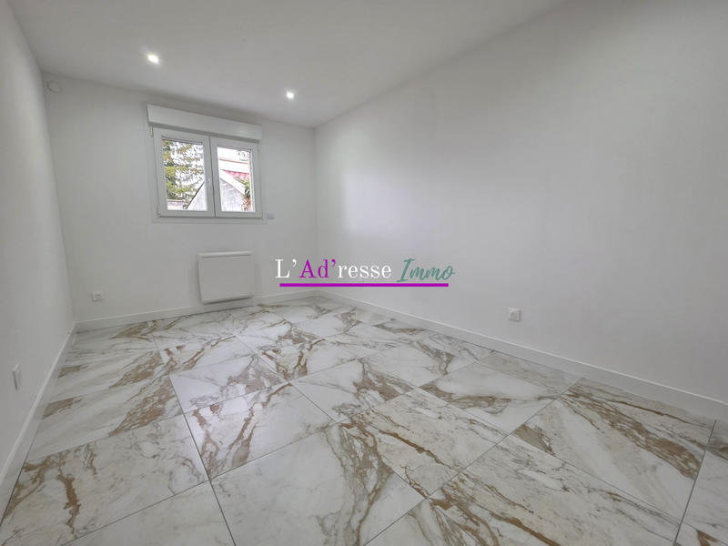 Maison - 98 m² - 5 pièces