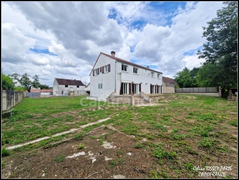 Maison - 245 m² - 8 pièces