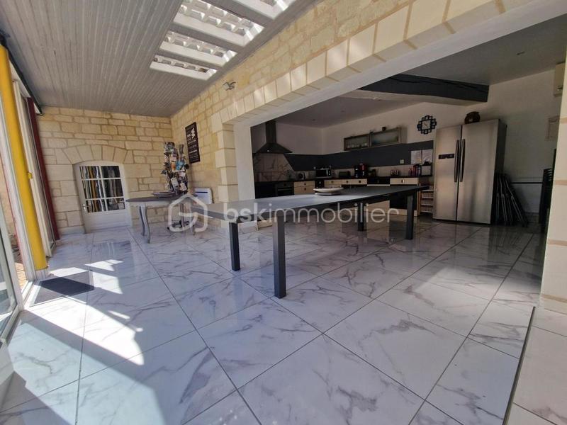 Maison - 283 m² - 8 pièces