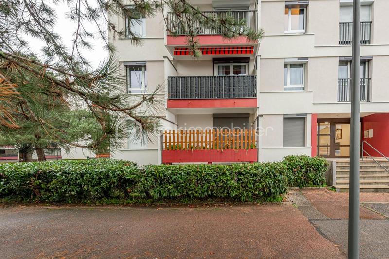 Appartement - 84 m² - 3 pièces
