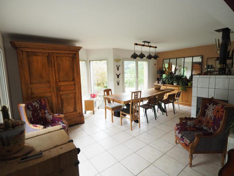 Maison - 140 m² - 7 pièces