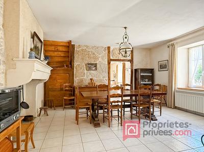 Maison - 134 m² - 7 pièces