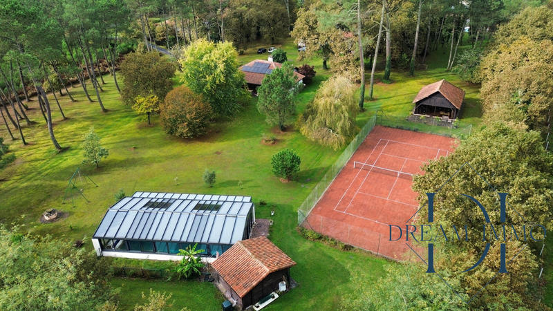 Maison ancienne - 160 m² - 9 pièces