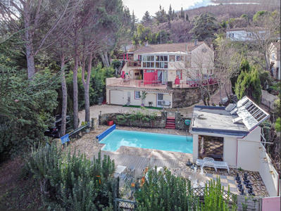 Immeuble - 9 pièces