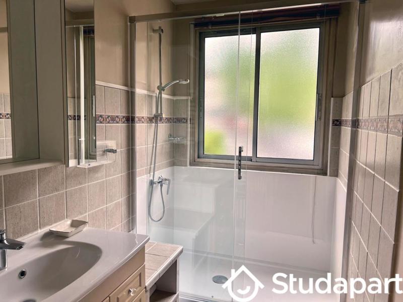 Chambre - 14 m² - 1 pièce