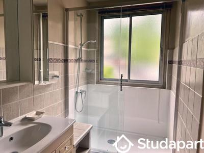 Chambre - 14 m² - 1 pièce