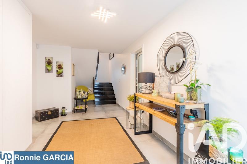 Maison - 185 m² - 6 pièces