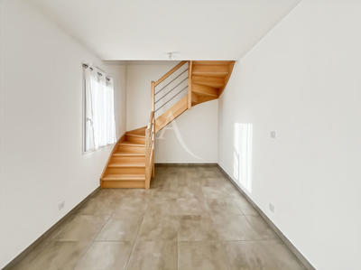 Maison - 89 m² - 4 pièces